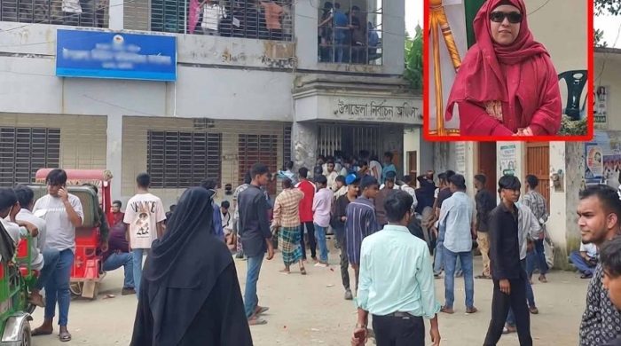 ইনসেটে রায়পুরা উপজেলা নির্বাচন কর্মকর্তা মাহমুদা আক্তারের ছবি।